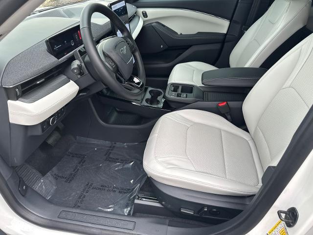 New 2026 Star White Metallic Tri-coat Ford Premium image 49