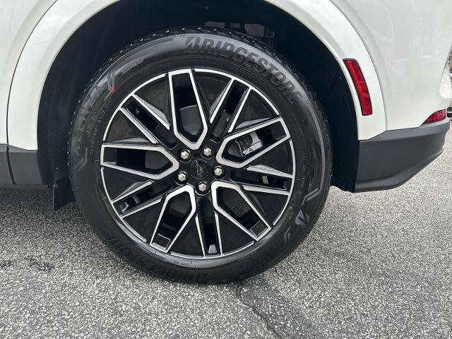 New 2026 Star White Metallic Tri-coat Ford Premium image 60