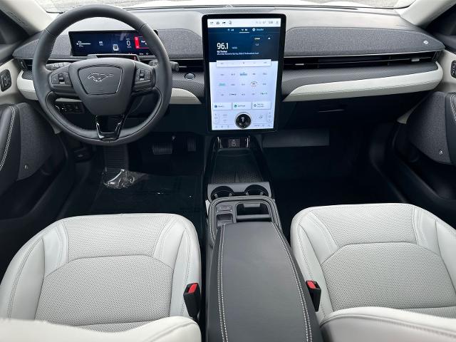 New 2026 Star White Metallic Tri-coat Ford Premium image 64