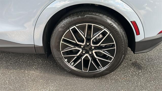 New 2026 Glacier Gray Metallic Tri-coat Ford Premium image 53