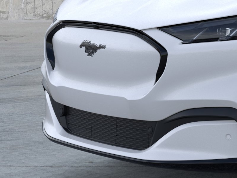 New 2025 Star White Metallic Tri-coat Ford Premium image 39