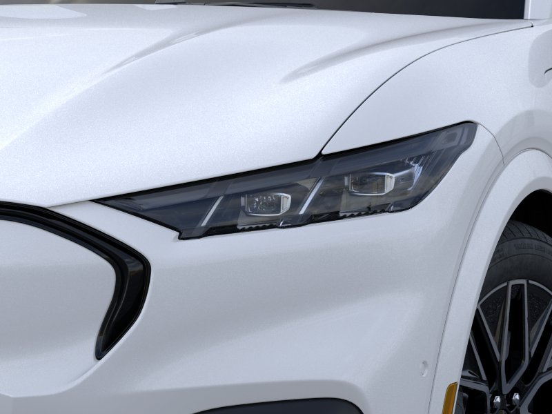 New 2025 Star White Metallic Tri-coat Ford Premium image 40