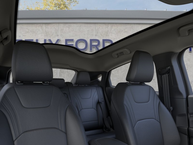 New 2025 Star White Metallic Tri-coat Ford Premium image 44