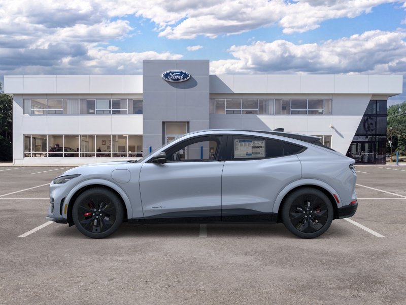2025 Ford Mustang Mach-E GT - Photo 25