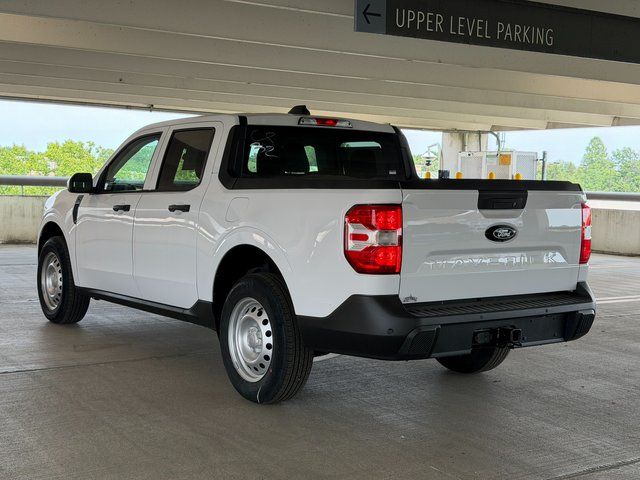 New 2025 Oxford White Ford XL image 4