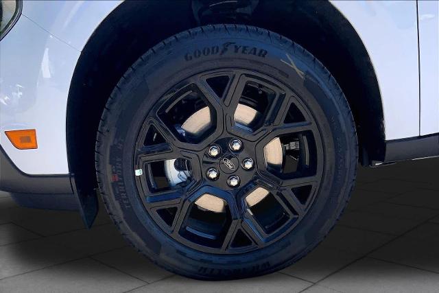 New 2026 Oxford White Ford XLT image 36
