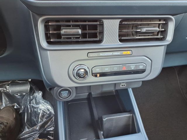 2025 Ford Maverick XLT - Photo 12