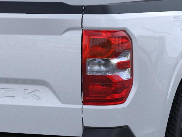 New 2025 Space White Metallic Ford XLT image 46