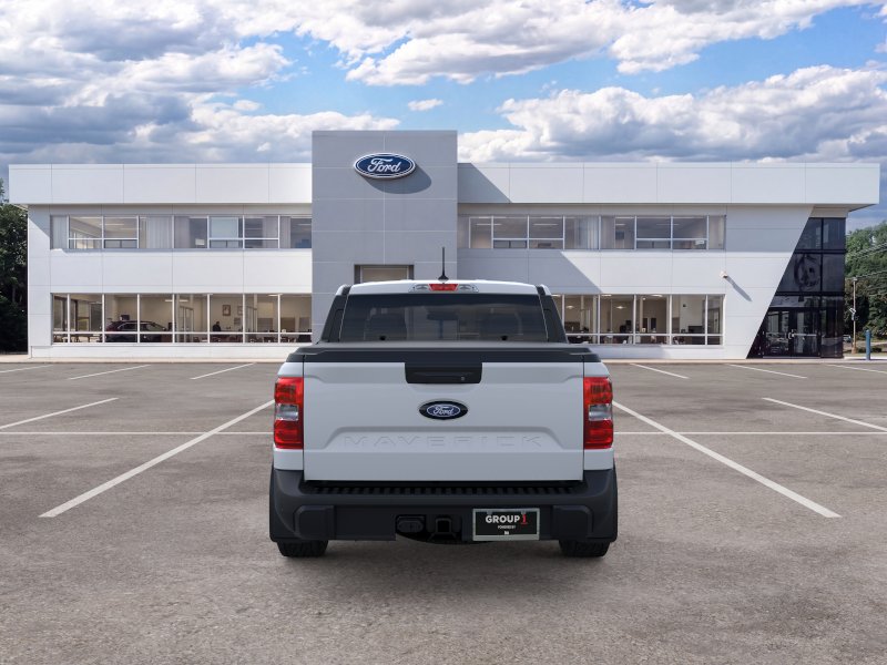 New 2026 Space White Metallic Ford XLT image 29