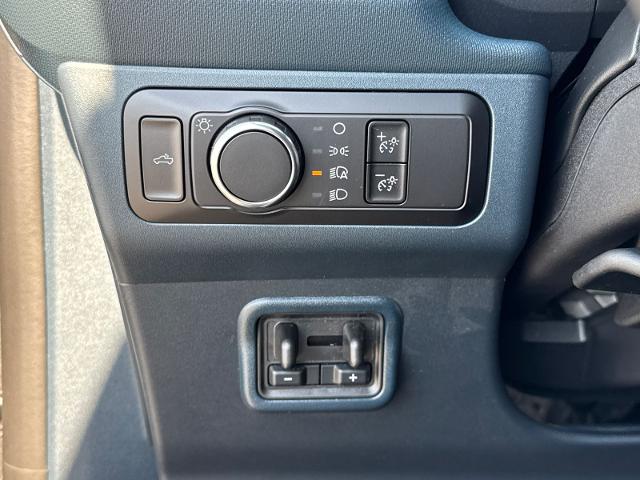 New 2026 Carbonized Gray Metallic Ford XLT image 67