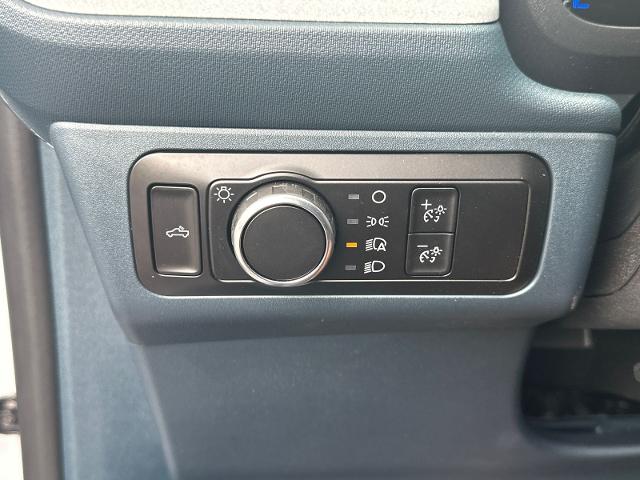 New 2026 Space White Metallic Ford XLT image 67