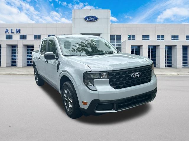 New 2026 Space White Metallic Ford XLT image 38