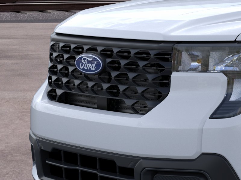New 2026 Space White Metallic Ford XLT image 32