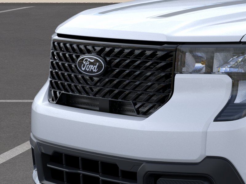 New 2025 Space White Metallic Ford XLT image 42