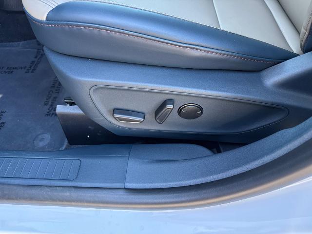 New 2026 Oxford White Ford Lariat® image 43