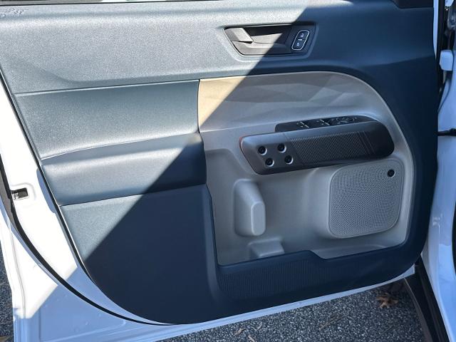 New 2026 Oxford White Ford Lariat® image 44