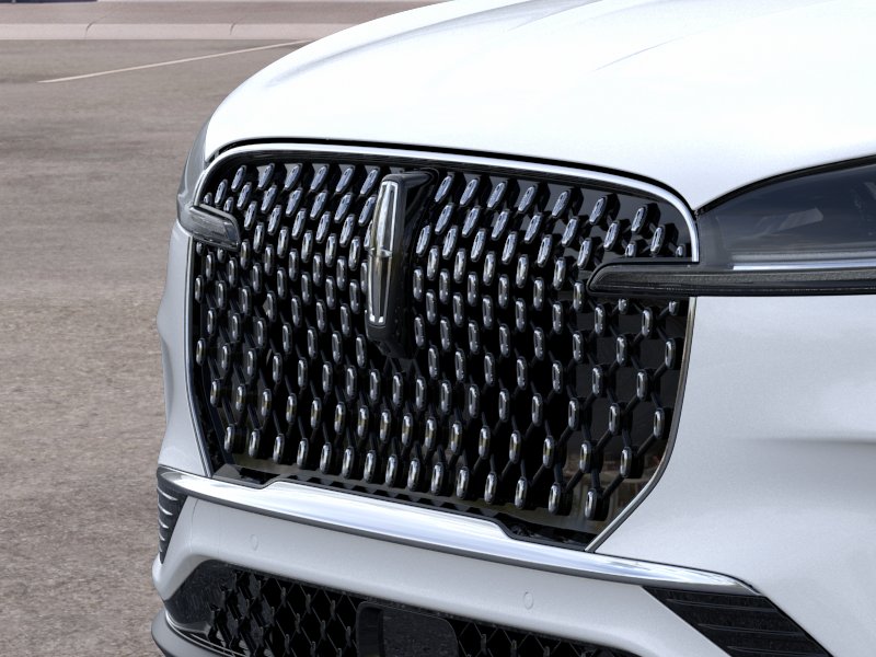 New 2026 Pristine White Metallic Tri-Coat Lincoln Premiere® image 39