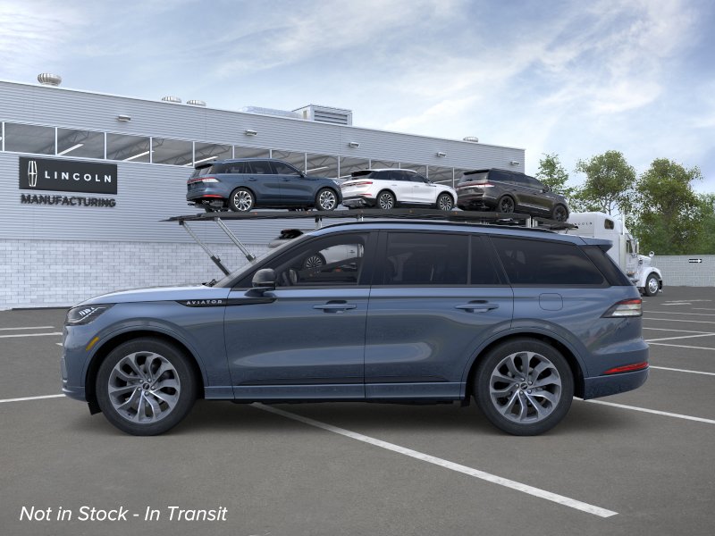 New 2026 Whisper Blue Metallic Clearcoat Lincoln Premiere® image 4