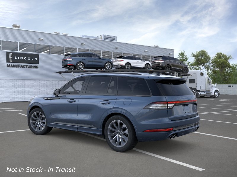 New 2026 Whisper Blue Metallic Clearcoat Lincoln Premiere® image 5