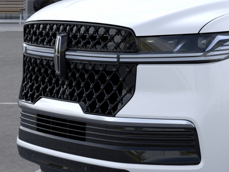 New 2026 Pristine White Metallic Tri-Coat Lincoln Reserve image 39