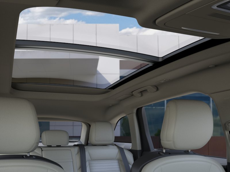 New 2026 Red Carpet Metallic Tinted Clearcoat Lincoln Reserve image 22
