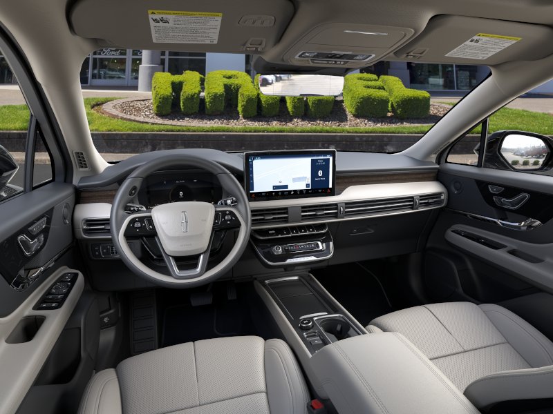 2025 Lincoln Corsair Grand Touring - Photo 9